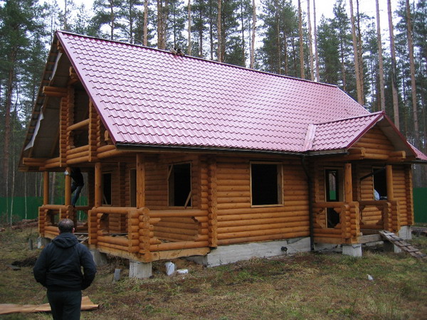 Металлочерепица для деревянного дома